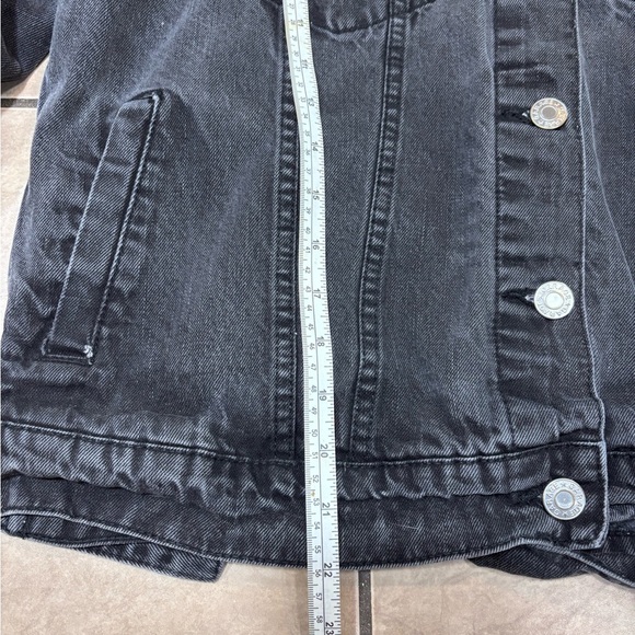 Garage Denim Faded Stone Wash Black Denim Blue Jean Jacket Size Medium - Picture 6 of 8